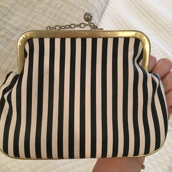 Clutch - Picture 3 of 4